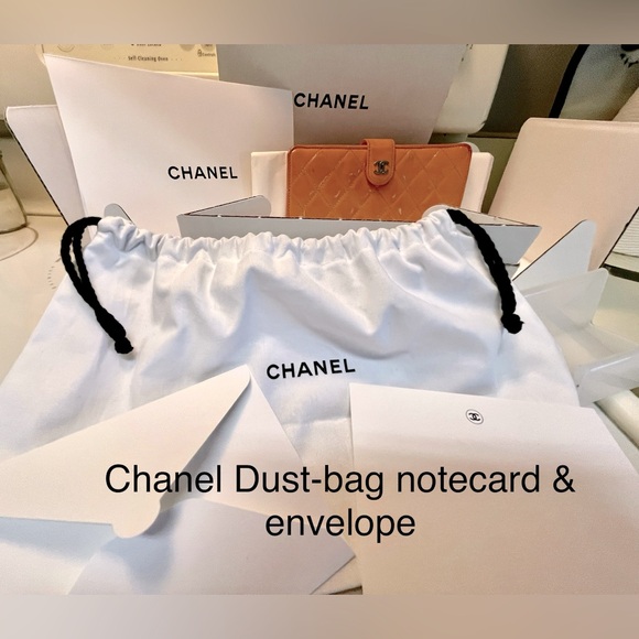 Chanel quilted Patent Leather Wallet & dust bag in Cream-cicle orange - Picture 5 of 16